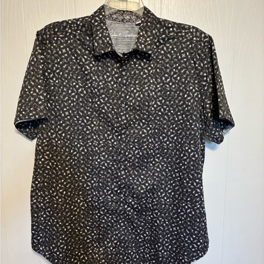 Robert Graham Black Short-Sleeve Button-Down Shirt with White Micro Print